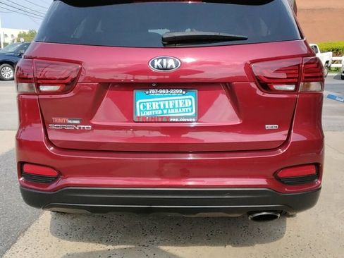 Used 2019 Kia Sorento FWD image 3