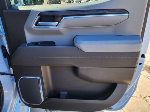 New 2026 GMC Sierra 1500 SLT w/ SLT Premium Plus Package image 40