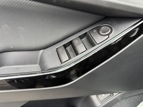 New 2026 Chevrolet Equinox LT image 11