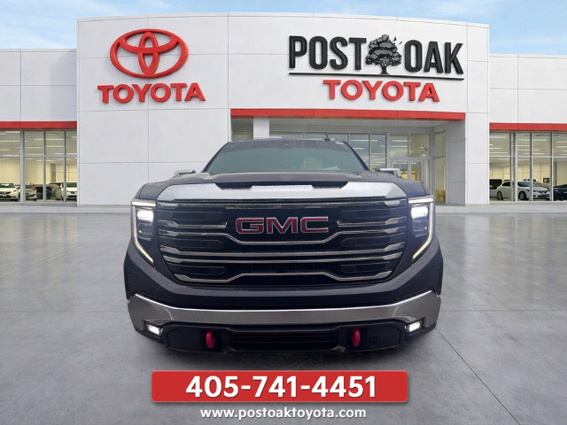 Used 2023 GMC Sierra 1500 SLT w/ X31 Off-Road Package AWD/4WD image 9