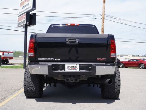 Used 2014 GMC Sierra 2500 SLE w/ SLE Preferred Package AWD/4WD image 6
