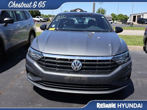 Used 2021 Volkswagen Jetta R-Line FWD image 9