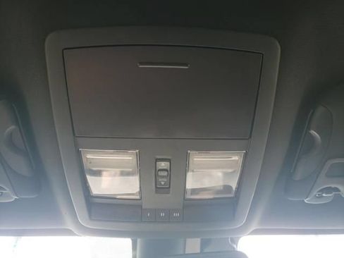 Used 2015 Dodge Challenger SXT Plus w/ Technology Group RWD image 22