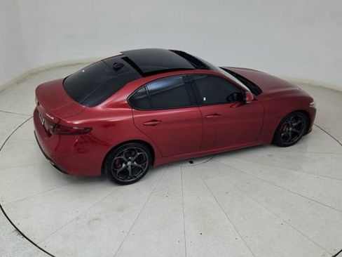 Used 2017 Alfa Romeo Giulia Ti w/ TI 19" Sport Package image 83