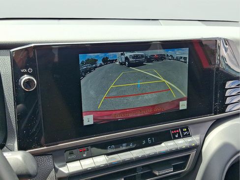 Used 2025 Toyota Camry XSE AWD/4WD image 16