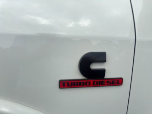 Used 2021 RAM 2500 Limited w/ Night Edition AWD/4WD image 9