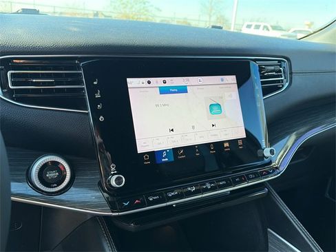 Used 2022 Jeep Wagoneer Series III w/ Premium Group I image 21