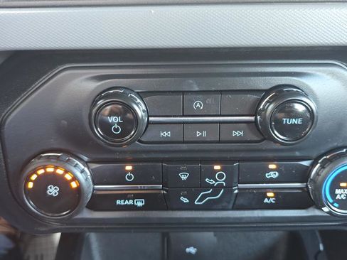 Certified 2023 Ford Bronco Base image 34