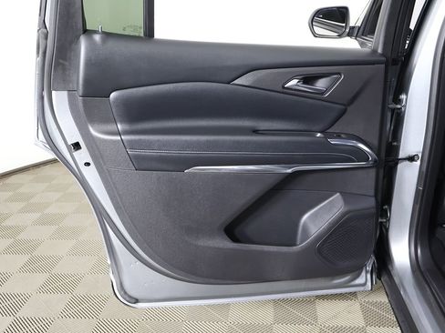 Used 2026 Chevrolet Traverse LT w/ Driver Confidence Package image 26