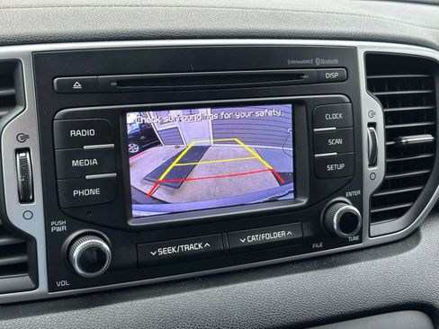 Used 2017 Kia Sportage LX image 26