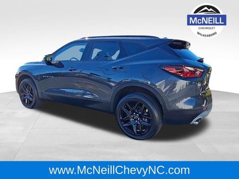 Used 2022 Chevrolet Blazer LT image 4