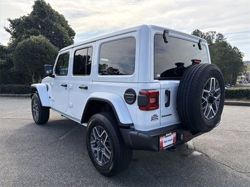 New 2026 Jeep Wrangler Sahara image 7