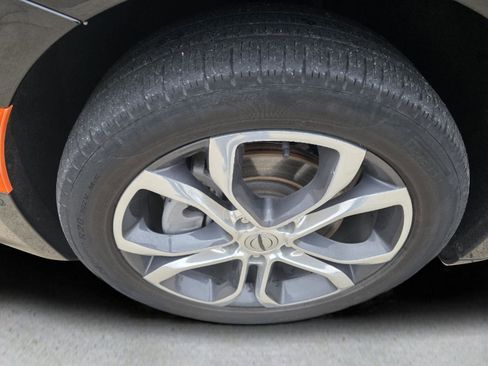 Used 2024 Chrysler Pacifica Pinnacle w/ Trailer Tow Group image 41