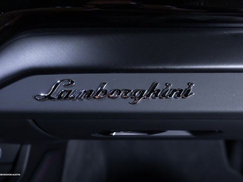 Used 2024 Lamborghini Urus S image 50