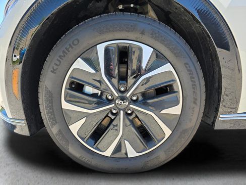 Used 2024 Kia EV6 Wind AWD/4WD image 11