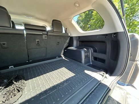 Used 2019 Toyota 4Runner SR5 Premium AWD/4WD image 40