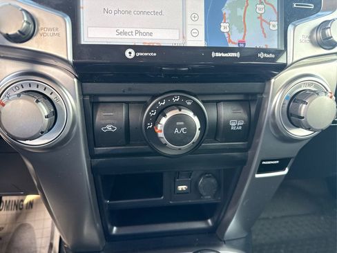 Used 2024 Toyota 4Runner SR5 Premium w/ Moonroof Package image 40