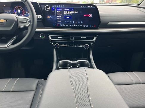 New 2026 Chevrolet Traverse High Country image 16