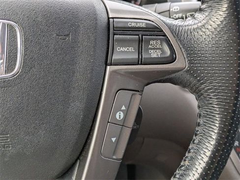 Used 2017 Honda Odyssey Touring Elite image 30