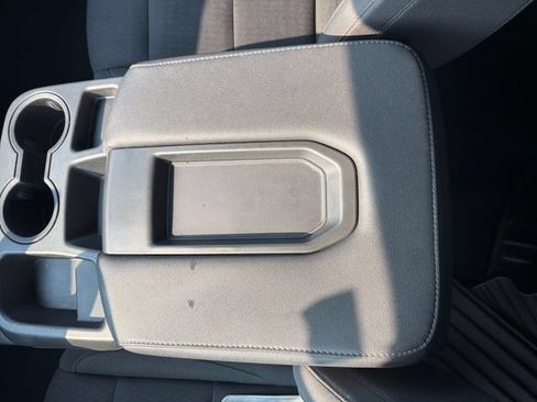 Used 2022 Chevrolet Silverado 1500 LT AWD/4WD image 26