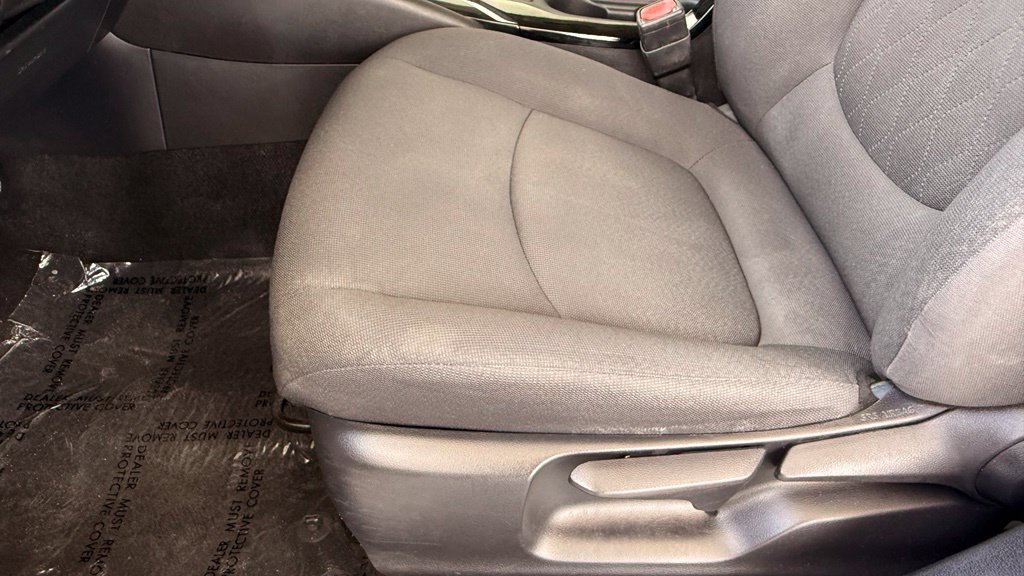 Used 2021 Toyota Corolla LE FWD image 5