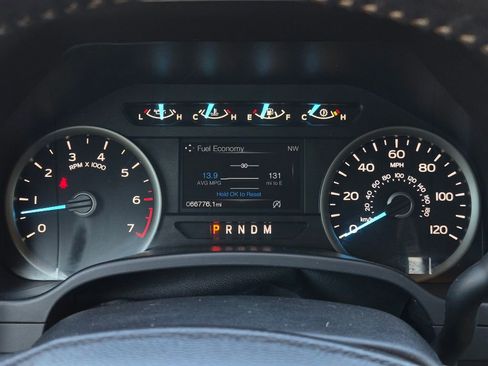 Used 2018 Ford F150 XLT w/ Equipment Group 302A Luxury AWD/4WD image 19