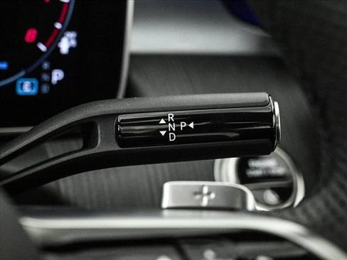 Certified 2025 Mercedes-Benz C 300 4MATIC Sedan image 12