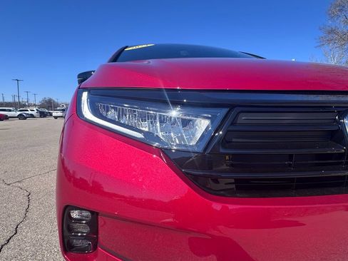Used 2024 Honda Odyssey Sport image 14