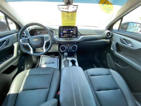 Used 2024 Chevrolet Blazer LT w/ Sound & Technology Package FWD image 15