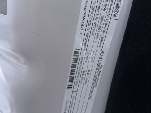 Used 2025 Ford F350 Platinum image 4