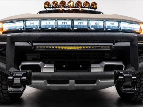 Used 2025 GMC Hummer EV 3X AWD/4WD image 24