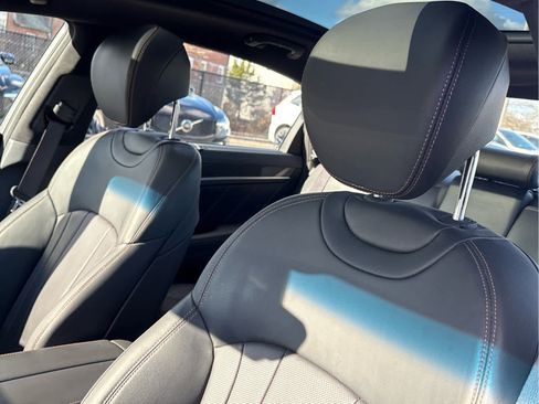 Used 2019 Genesis G80 3.3T Sport image 11