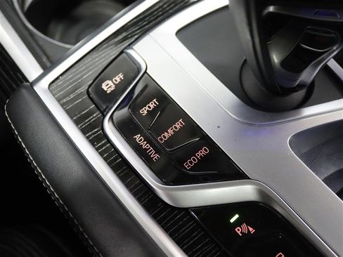 Used 2019 BMW 750i xDrive w/ Executive Package image 29