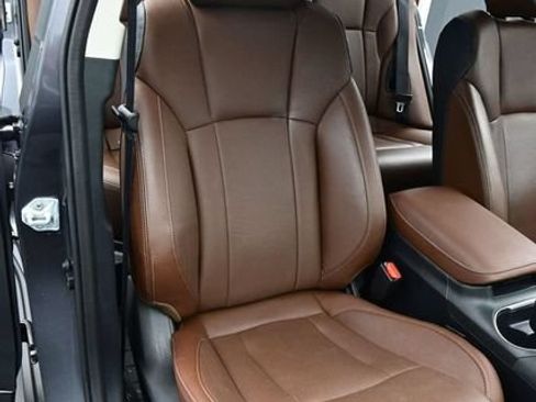 Used 2023 Subaru Outback Touring AWD/4WD image 15