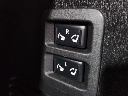 Used 2020 Nissan Armada SV w/ Driver Package image 44