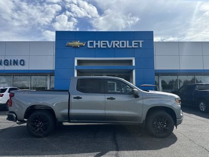 New 2026 Chevrolet Silverado 1500 Custom w/ Turbomax Blackout Package