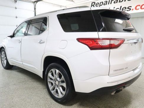Used 2020 Chevrolet Traverse Premier image 3