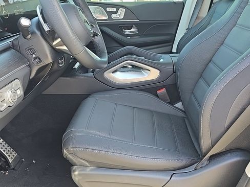 New 2026 Mercedes-Benz GLS 450 4MATIC image 14