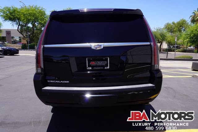 Used 2018 Cadillac Escalade Premium Luxury AWD/4WD image 55