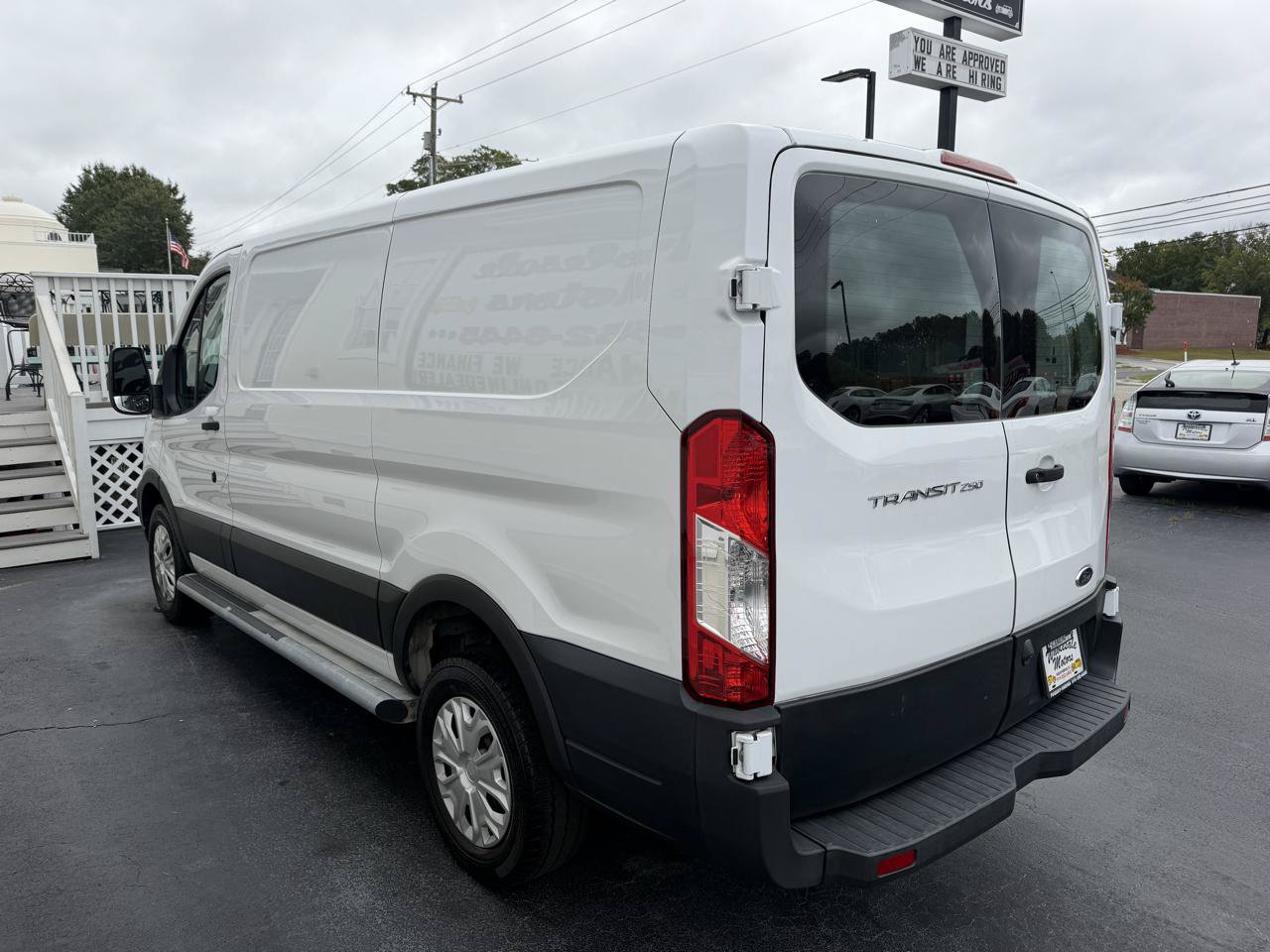 Used 2022 Ford Transit 250 Low Roof w/ Exterior Upgrade Package RWD image 5
