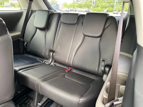 New 2026 Kia Carnival FWD image 13