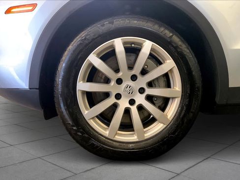 Used 2020 Porsche Cayenne S AWD/4WD image 18