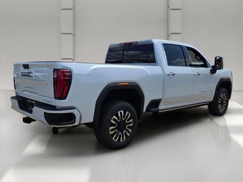 New 2026 GMC Sierra 2500 Denali Ultimate AWD/4WD image 5