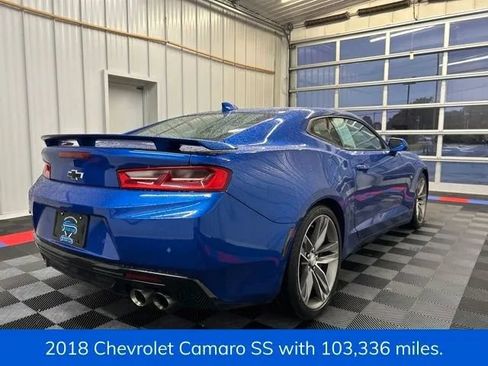 Used 2018 Chevrolet Camaro SS RWD image 3
