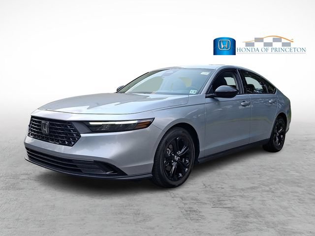 Certified 2025 Honda Accord SE image 3