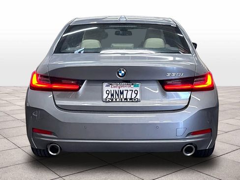 Used 2026 BMW 330i Sedan w/ Premium Package RWD image 7