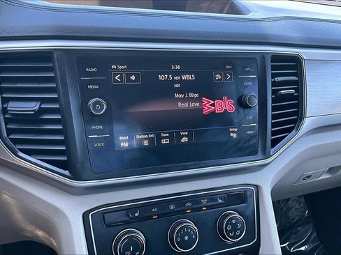 Used 2018 Volkswagen Atlas SE AWD/4WD image 25