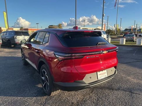 New 2026 Chevrolet Equinox EV LT image 5