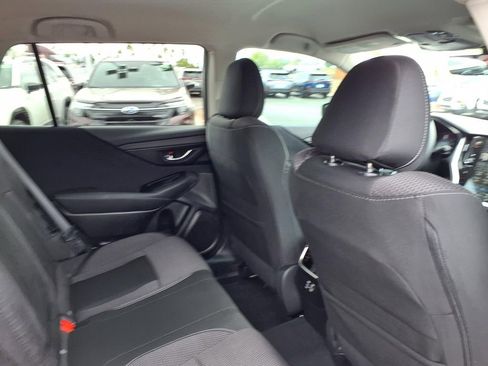 Used 2025 Subaru Outback Premium w/ Popular Package #1A image 19