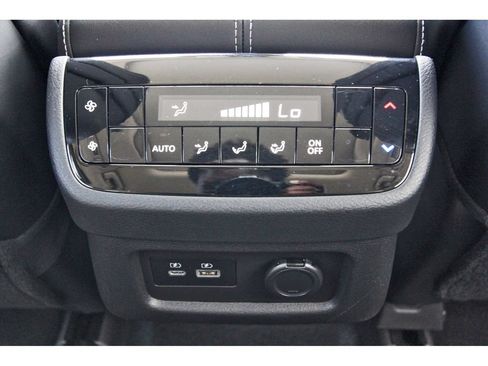 Used 2022 INFINITI QX60 Luxe w/ Cargo Package FWD image 15